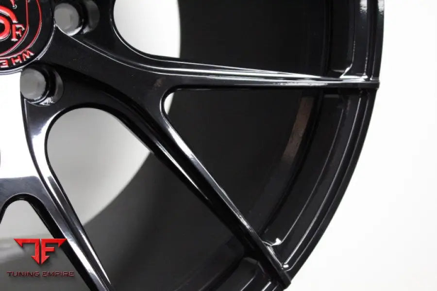 STRASSE SM6R DEEP CONCAVE FORGED WHEELS