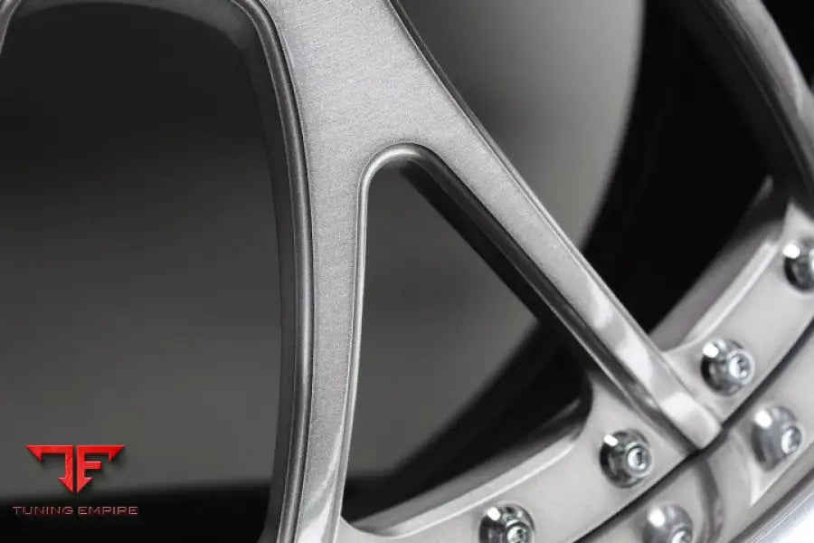 STRASSE SM8 PERFORMANCE FORGED WHEELS