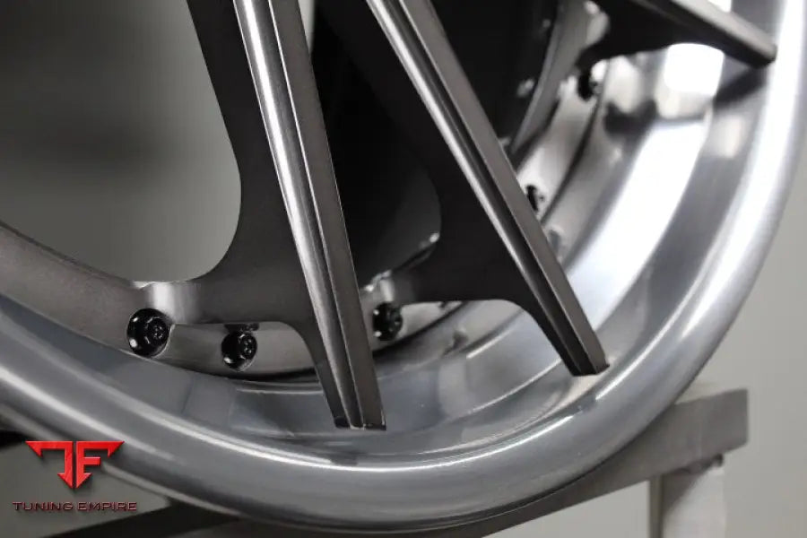 STRASSE SV1 DEEP CONCAVE FORGED WHEELS