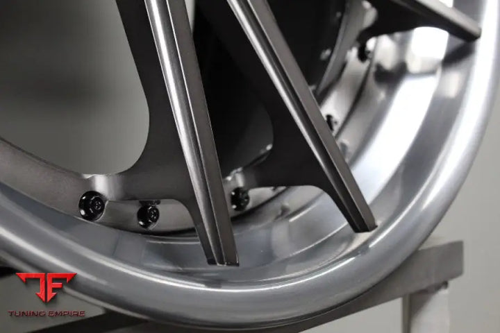 STRASSE SV1 DEEP CONCAVE FORGED WHEELS