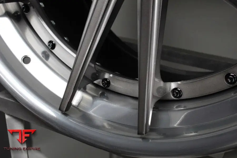 STRASSE SV1 DEEP CONCAVE FORGED WHEELS