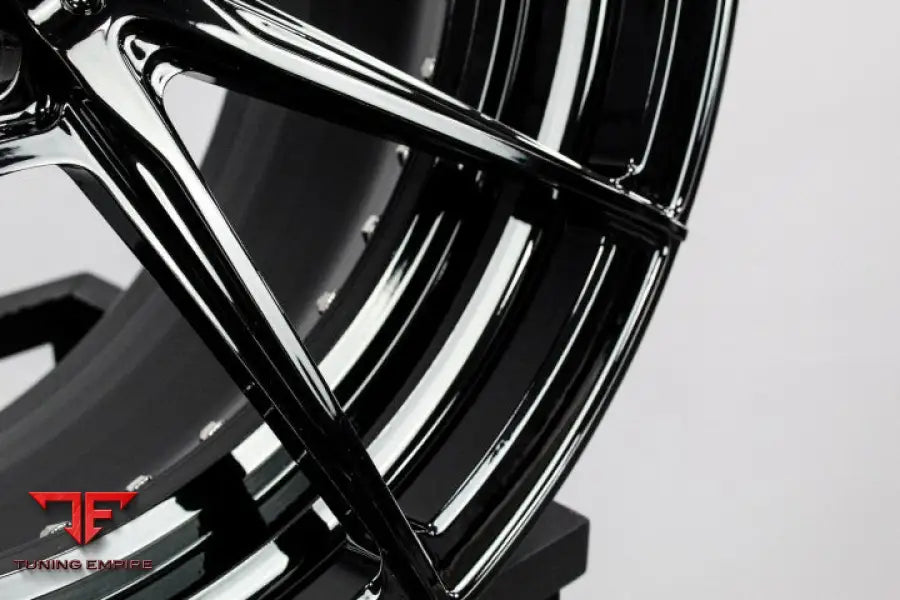 STRASSE SV10 DEEP CONCAVE