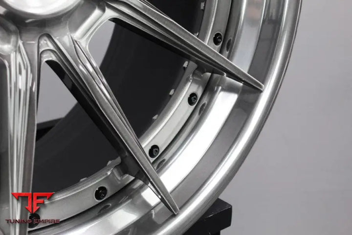 STRASSE SV10 DEEP CONCAVE FORGED WHEELS