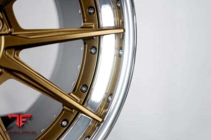 STRASSE SV10 DEEP CONCAVE FORGED WHEELS