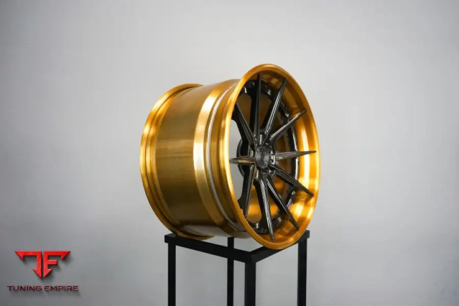 STRASSE SV10 DEEP CONCAVE FORGED WHEELS