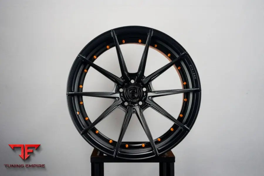 STRASSE SV10 DEEP CONCAVE FORGED WHEELS