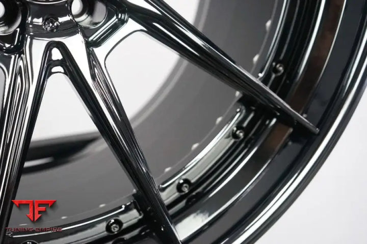 STRASSE SV10 DEEP CONCAVE FORGED WHEELS