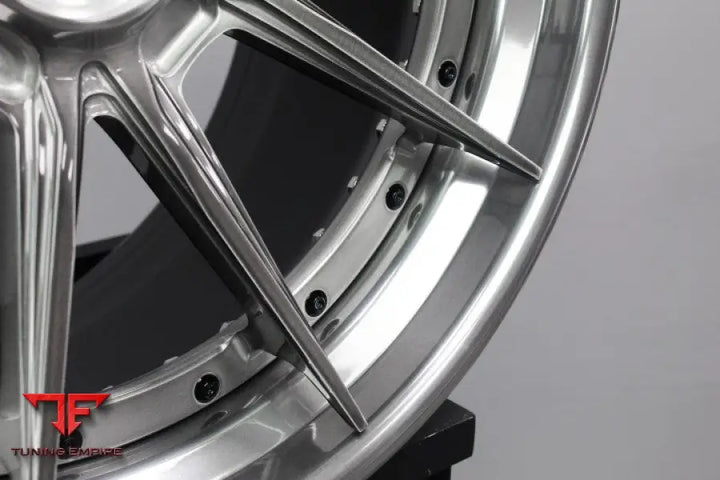 STRASSE SV10 DEEP CONCAVE FORGED WHEELS