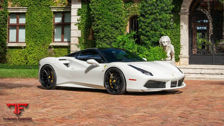 Strasse SV10 SL deep concave forged wheels on a Ferrari 488