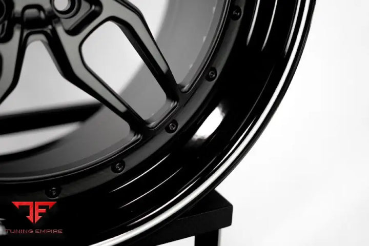 STRASSE SV4 COMPETITION