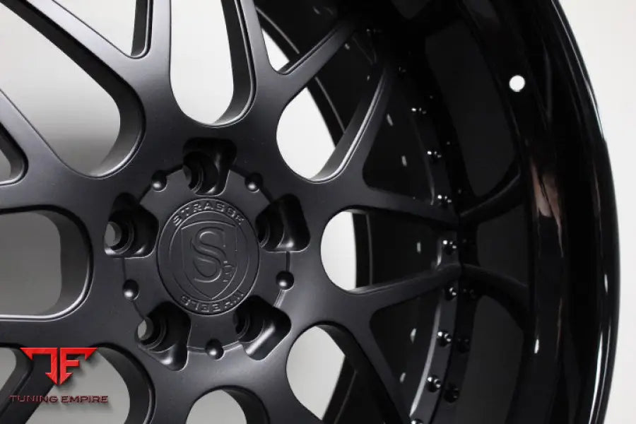 STRASSE SV8 PERFORMANCE