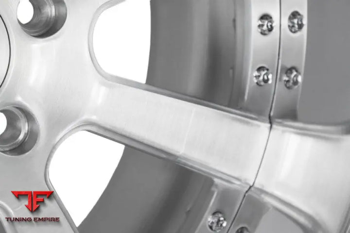 STRASSE T8 SIGNATURE FORGED WHEELS