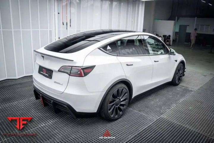 TESLA MODEL Y 2020-2025 PLASTIC REAR DIFFUSER - Rear Diffuser