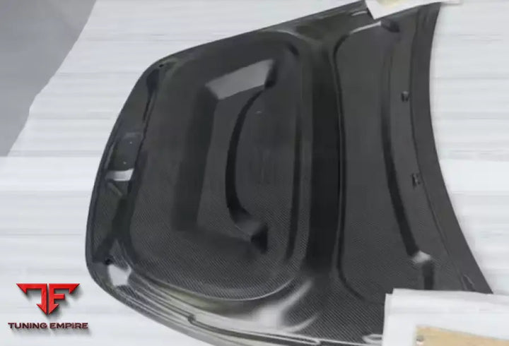 TESLA MODEL Y CARBON BODY KITS PARTS