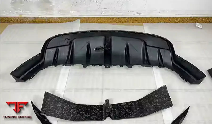 TESLA MODEL Y CARBON BODY KITS PARTS