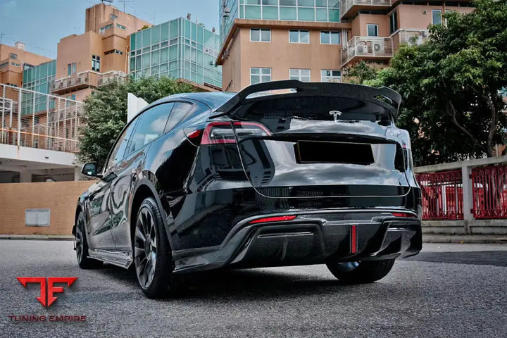TESLA MODEL Y / IMP PERFORMANCE CARBON FIBER REAR DIFFUSER BSD