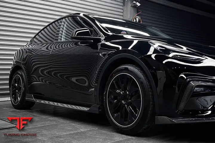TESLA MODEL Y / IMPII PERFORMANCE CARBON FIBER SIDE SKIRTS BSD