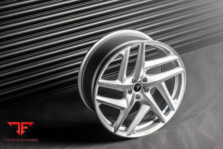TESLA MODEL Y KAHN FORGED ALLOY WHEELS
