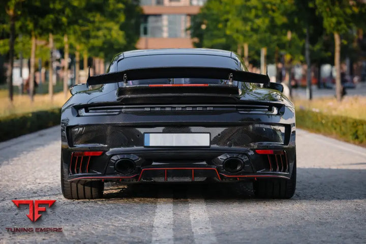 992 Stinger GTR Carbon Edition side