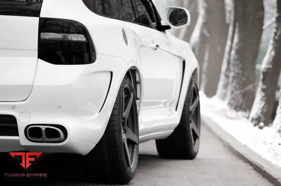 Top Car Porsche Cayenne Advantage Gt