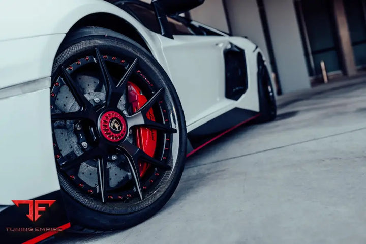 TWIN TURBO LAMBORGHINI AVENTADOR LP750-4 SV FORGED WHEELS