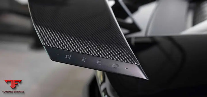 URBAN LAMBORGHINI HURACAN