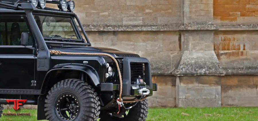 URBAN LAND ROVER CLASSIC DEFENDER