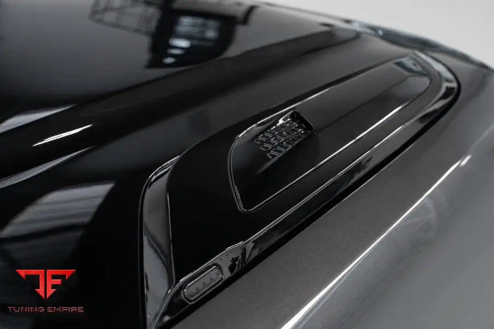 URBAN LAND ROVER DEFENDER HARDTOP 90 110