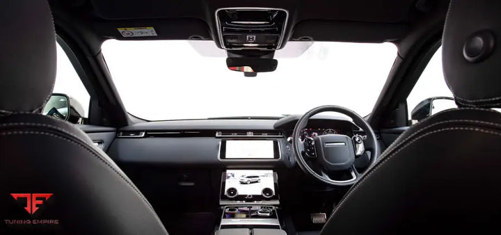 URBAN RANGE ROVER VELAR