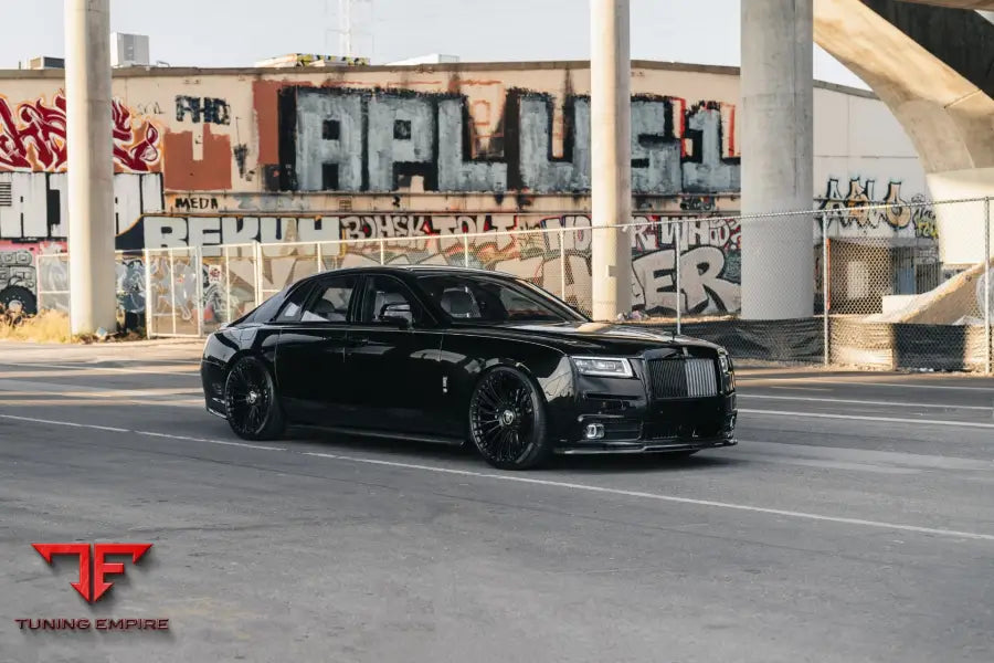 URBAN ROLLS-ROYCE GHOST