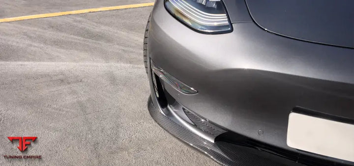 URBAN TESLA MODEL 3