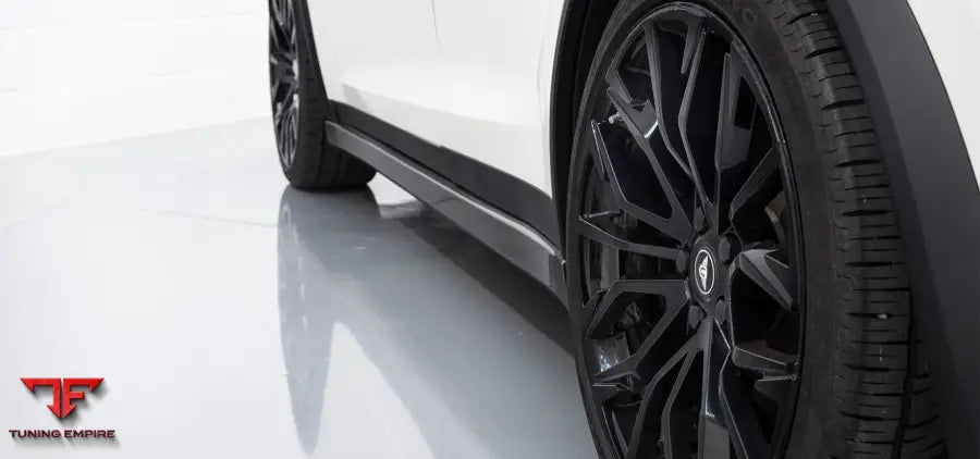 URBAN TESLA MODEL X