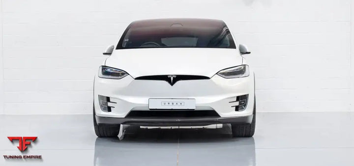 URBAN TESLA MODEL X