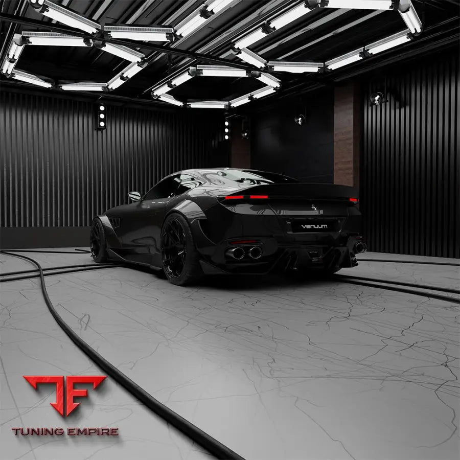 VENUUM FERRARI ROMA