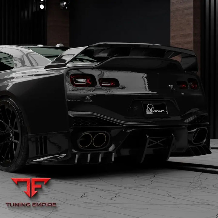 VENUUM NISSAN GTR