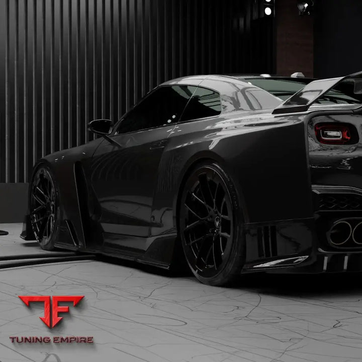 VENUUM NISSAN GTR