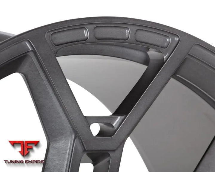 VOSSEN UV-4