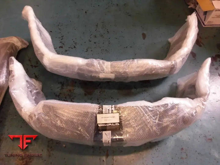 WALD ASTON MARTIN DB7 BODY KIT FOR 1995-2002