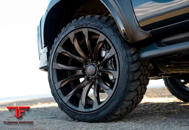 WALD TOYOTA HILUX 2020